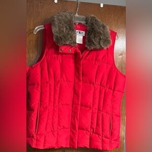 Athletic Works Red Quilted Vest with Faux Fur Trim